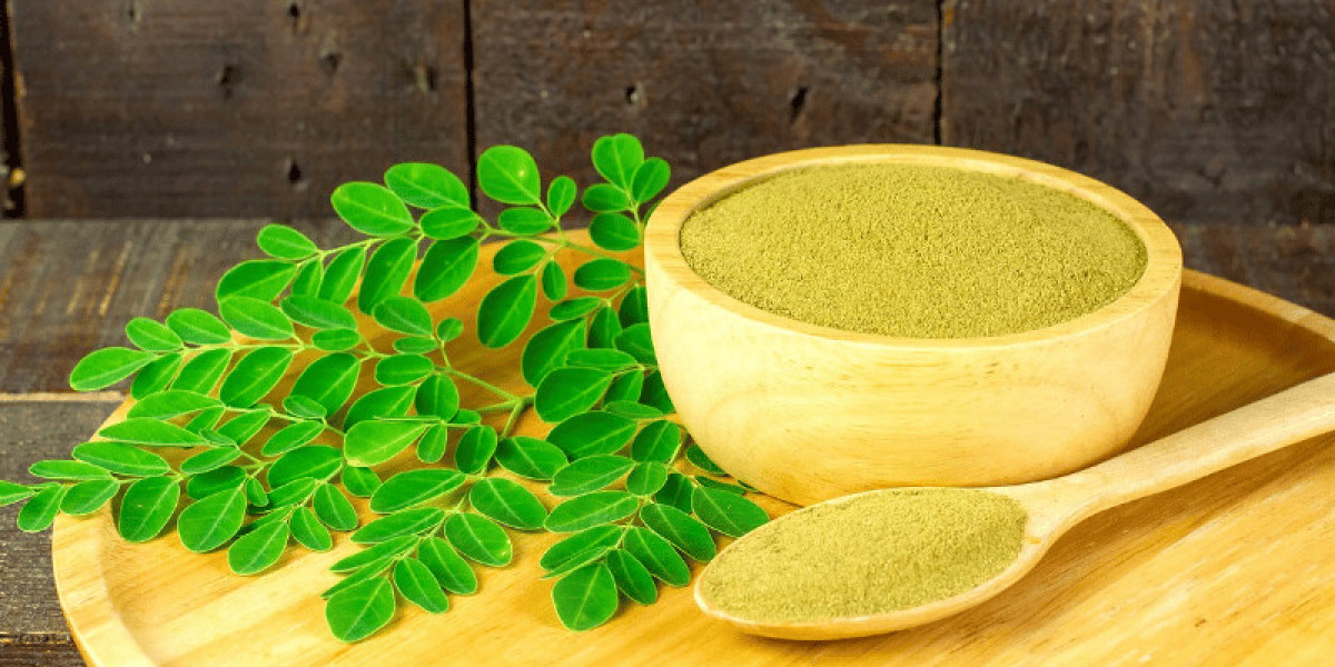 The Amazing Moringa Powder Benefits: Why You Should Include It in Your Diet