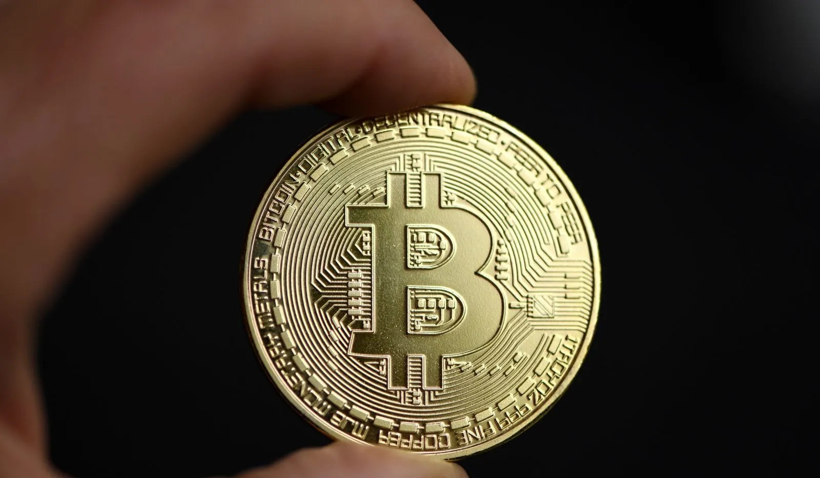 Bitcoin Will Be 'Worthless' In 10 Years, Finance Nobel Prize Winner Says