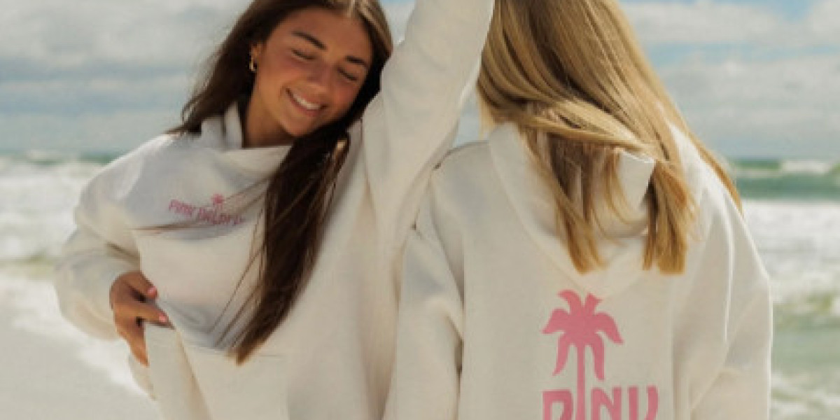 Is Does Pink Palm Puff Make You Stand Out or Stick Out?