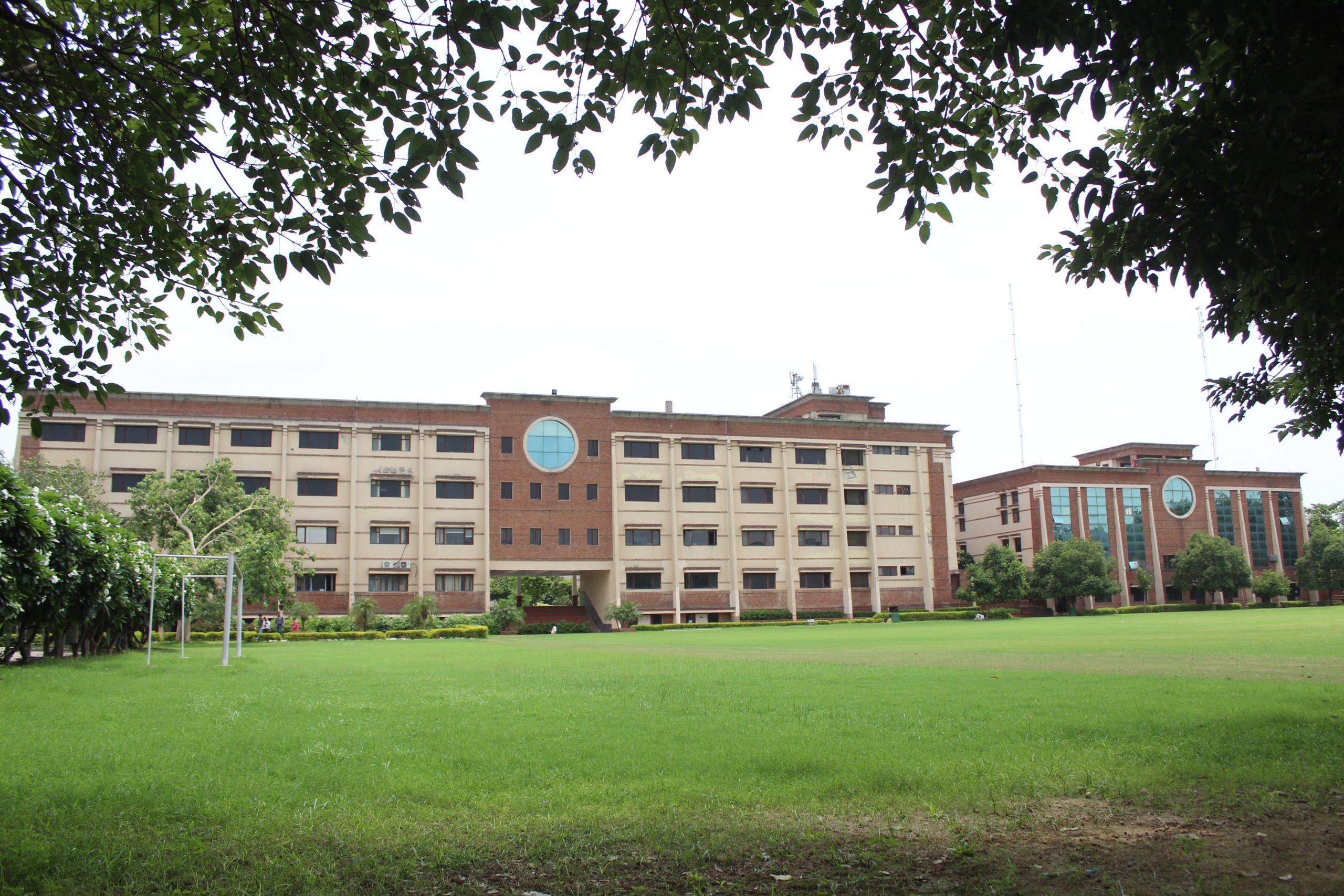 Best Engineering College in Delhi NCR | Top B.Tech College Delhi | Echelon Institute of Technology 2025 - Echelon Institute of Technology, Faridabad